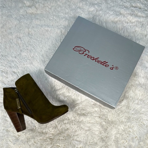 Breckelle's | Gina Suede Booties | NIB! - Picture 3 of 6